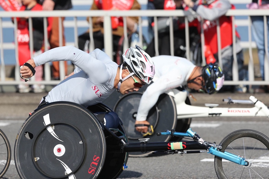 ※向こうは西田選手 Photo by つなひろワールド | 大分国際車いすマラソン2019 | 吉田竜太オフィシャルブログ | SUS所属のアスリート応援サイト