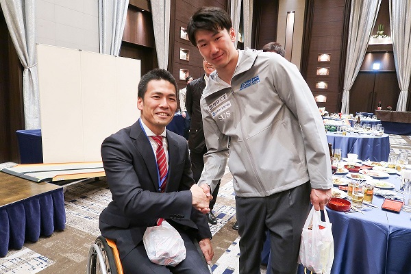 ※オリンピックパワー頂きました!! 袋はうまい棒詰め合わせw | 忘年会2019 | 吉田竜太オフィシャルブログ | SUS所属のアスリート応援サイト