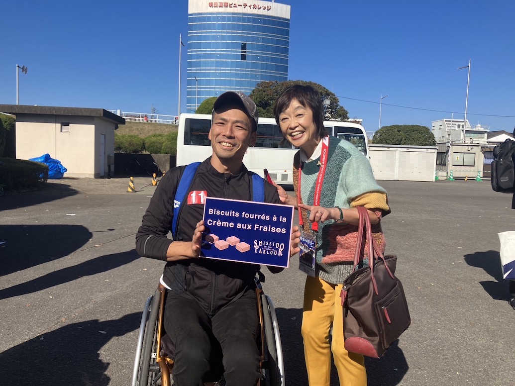 ※レース後、増田明美パラ陸連会長から敢闘賞を頂きました笑 資生堂パーラー☆ | 吉田竜太オフィシャルブログ | SUS所属のアスリート応援サイト